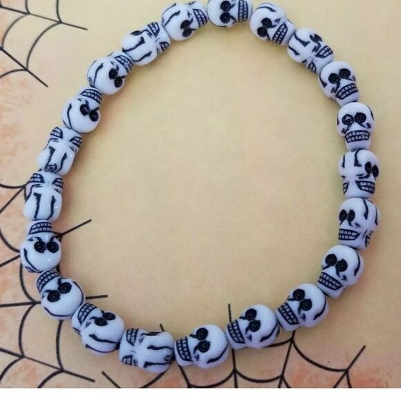 Halloween WHITE SKULL BRACELET Stretch Wristband Unisex One Size happy boho - Picture 5 of 16